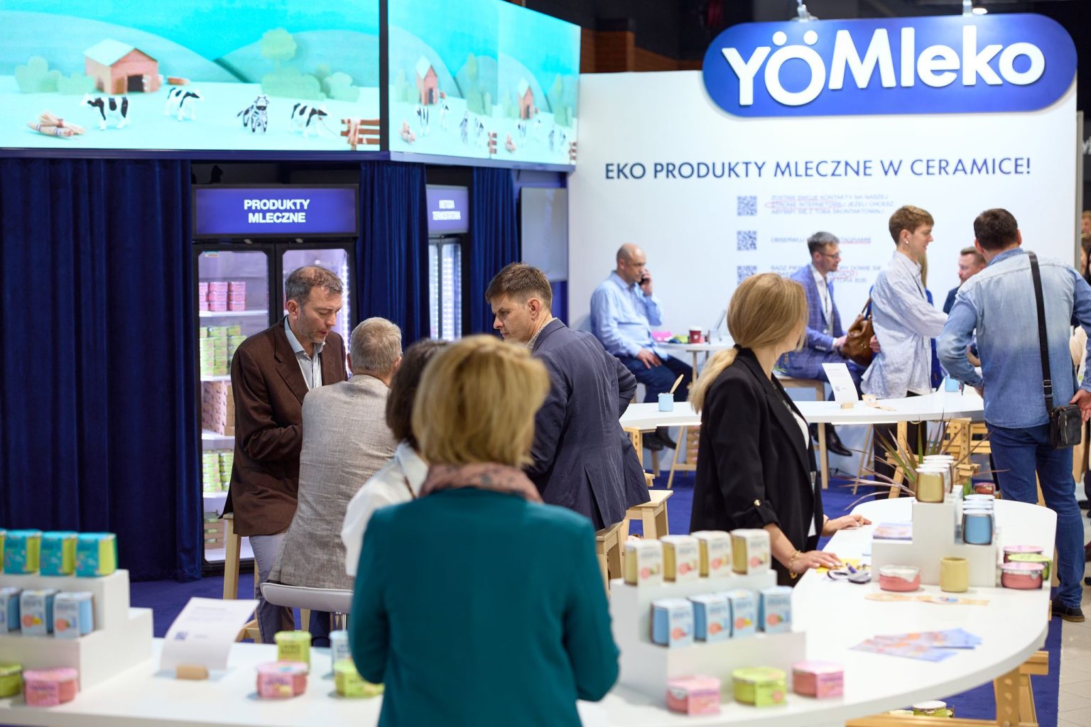 ekran LED w hali wystawienniczej