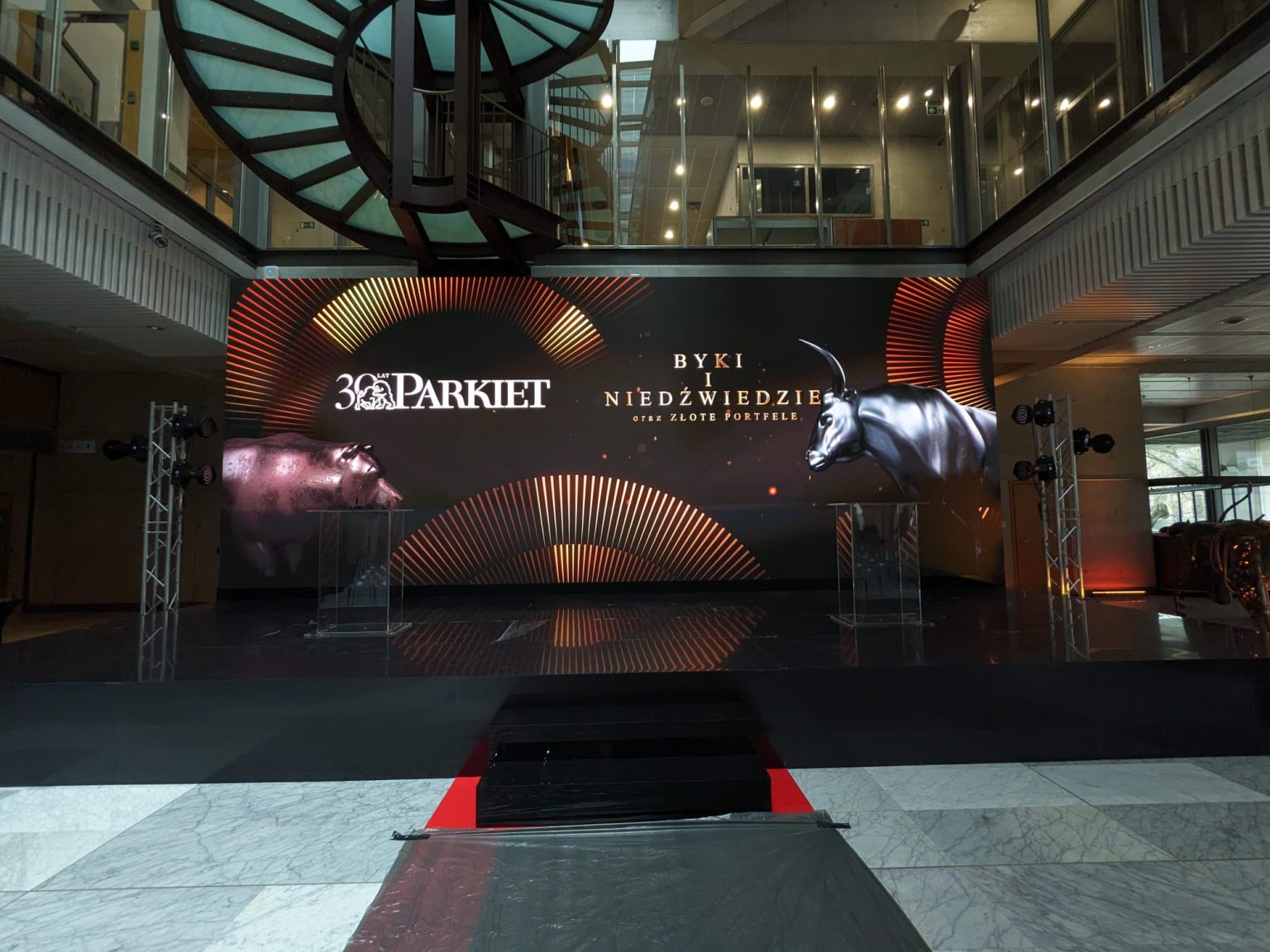 gięty ekran LED na wydarzeniu